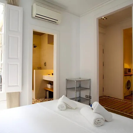 Apartment The Claris Suites II