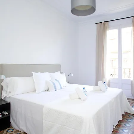 Apartment The Claris Suites II *