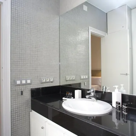 Apartment The Claris Suites II
