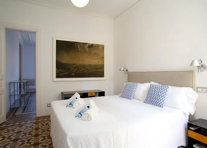 Apartment Barcelonaforrent The Claris Suites I *