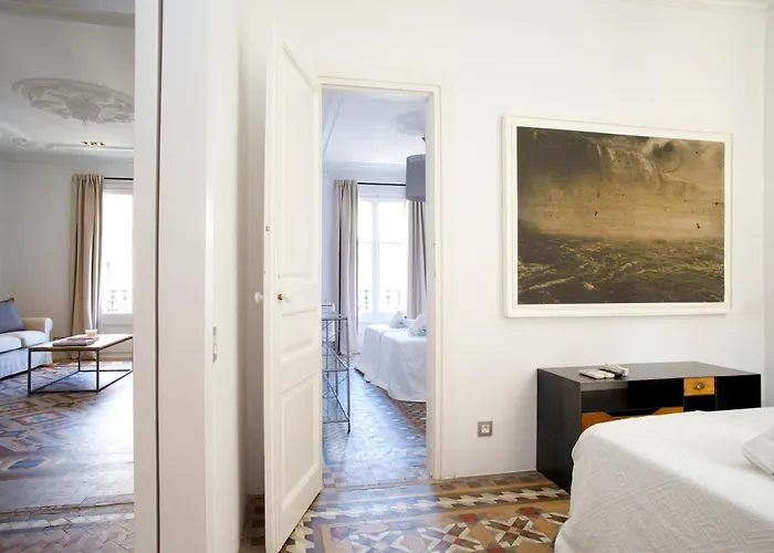 Apartment Barcelonaforrent The Claris Suites I Barcelona