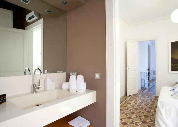 Barcelonaforrent The Claris Suites I