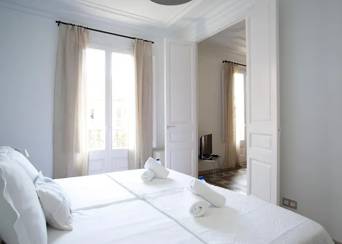 Barcelonaforrent The Claris Suites I