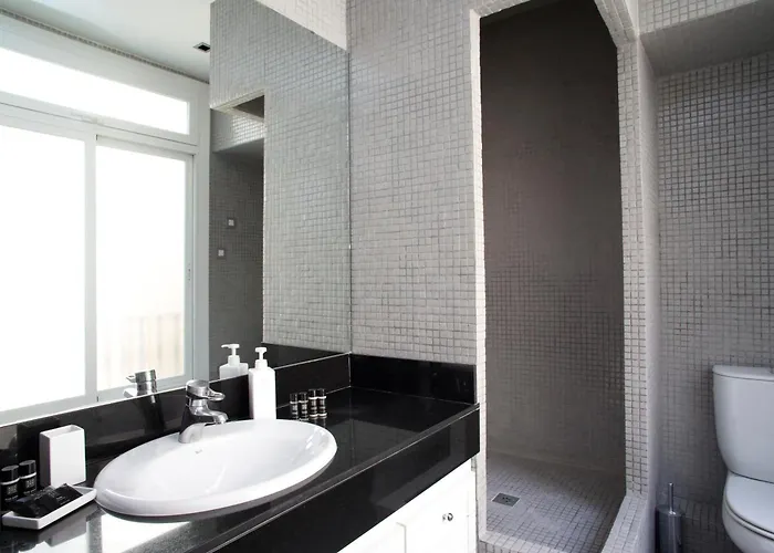 Apartment Barcelonaforrent The Claris Suites I *