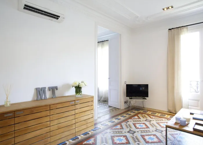 Apartment Barcelonaforrent The Claris Suites I Barcelona