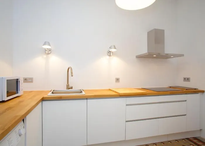 Barcelonaforrent The Claris Suites I *