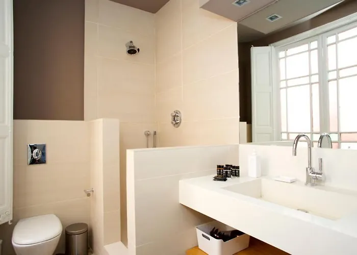 Apartment Barcelonaforrent The Claris Suites I Barcelona
