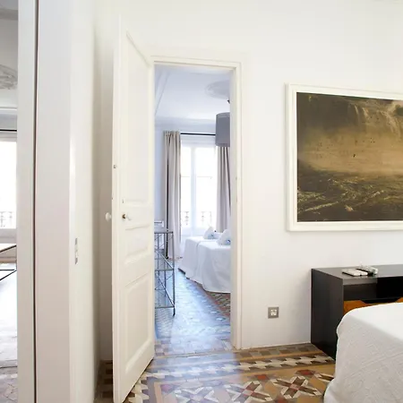 Apartment Barcelonaforrent The Claris Suites I Barcelona